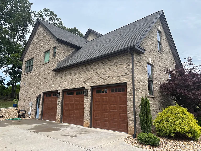 Colby Dr — Photo 9