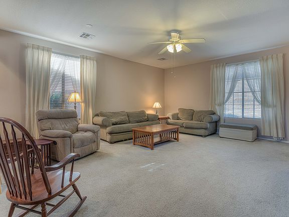 3rd image of 2053 S Essex