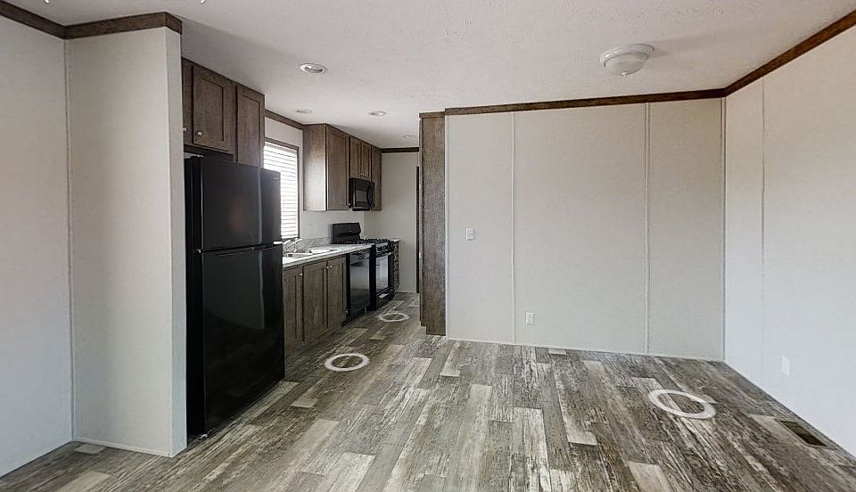 2nd image of 1267 Avenue A #95