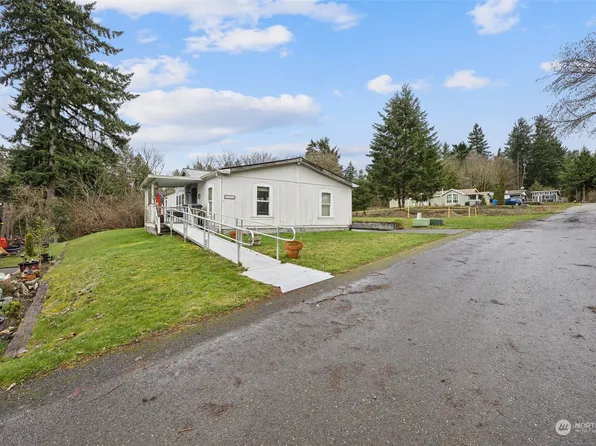 4905 33rd Avenue Ct E #8, Tacoma, WA 98443