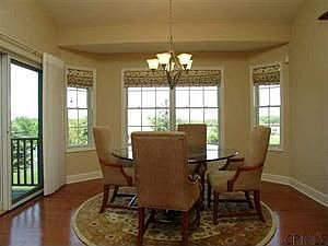 4th image of 6 Bedford Cir