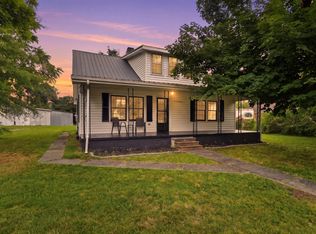 70 Yvonne Ave, Crossville, TN 38555