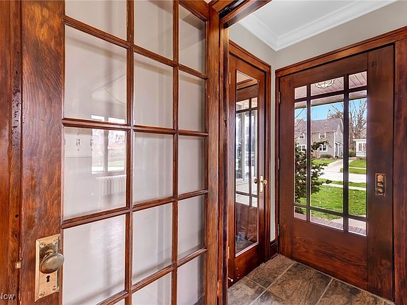 2nd image of 17508 Riverway Dr