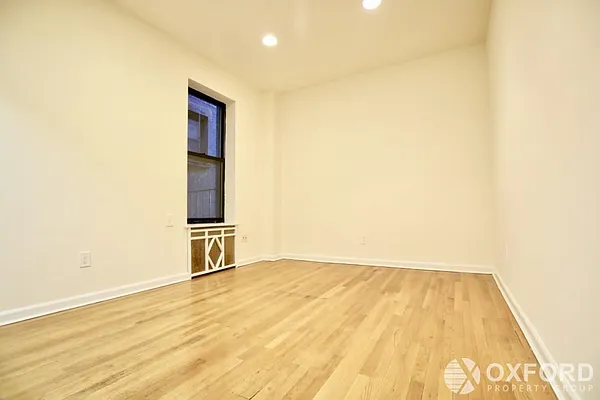 Rented by Oxford Property Group | media 7