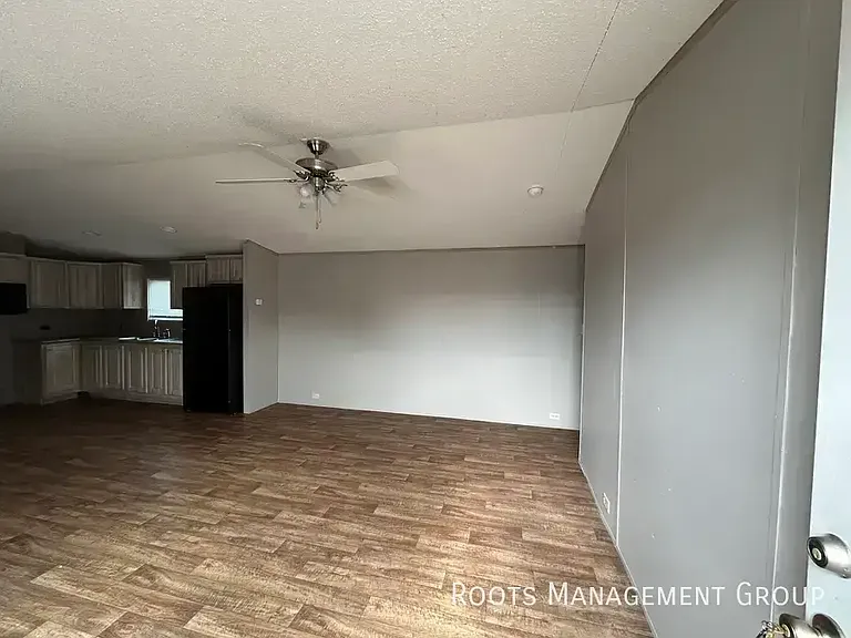 213 Riviera Courts Dr #213 — Photo 2