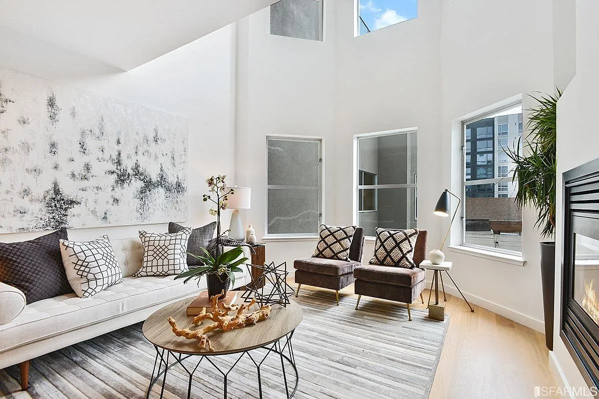 1 bed, 818 sqft, $4,750 — Photo 1
