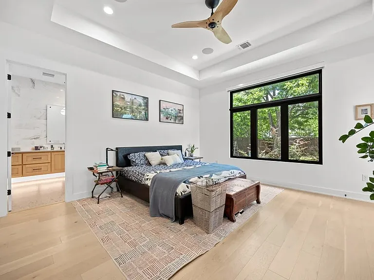 1204 Brentwood St — Photo 21