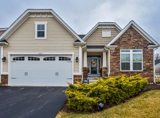 1653 Havenshire Rd, Aurora, IL 60504