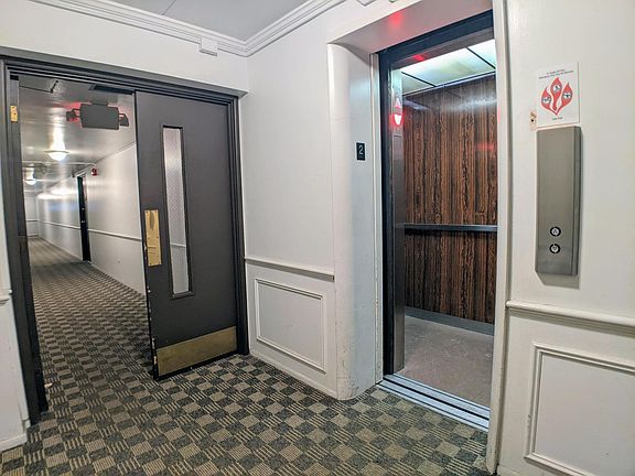 3rd image of 525 S Cleveland Ave