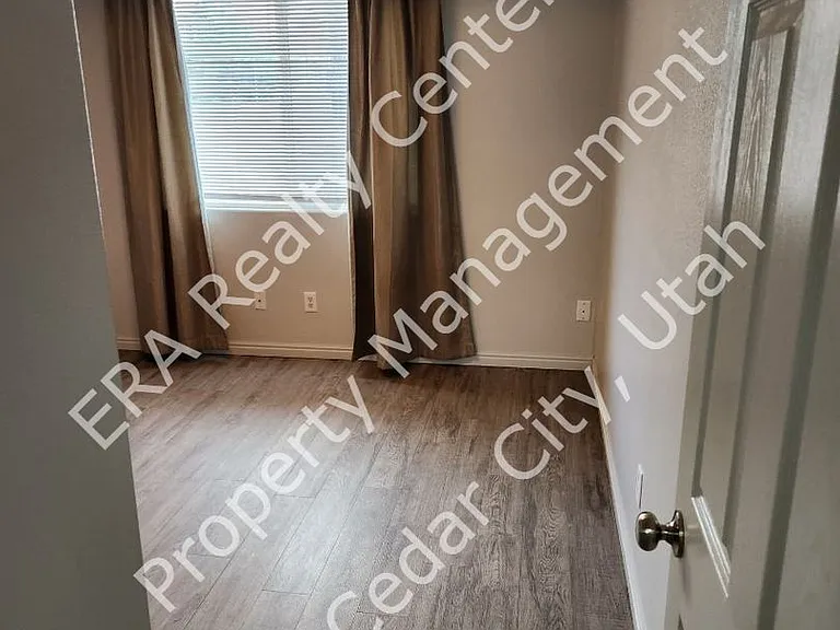 114 W Sunset Dr — Photo 10