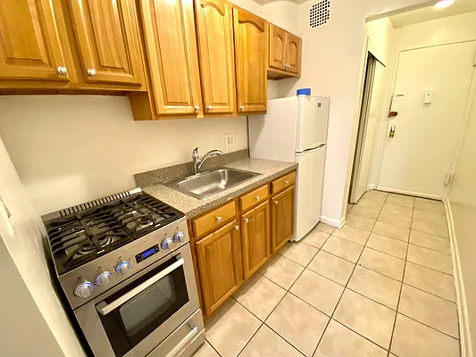 Rented by Corcoran | media 2