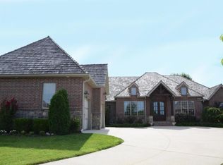 8320 Shinnecock Dr, Nixa, MO 65714