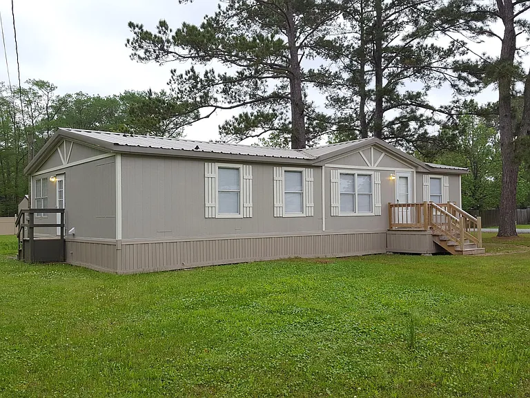 1340 Belfield Rd — Photo 2