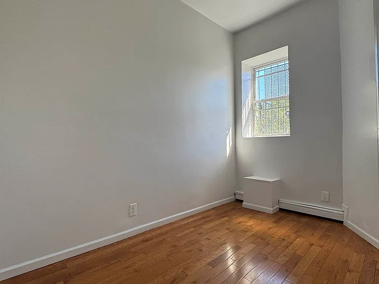 259 W 121st St #4B — Photo 7