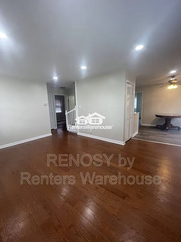 3 bed, 1.5 bath, 1500 sqft, $2,250 — Photo 3