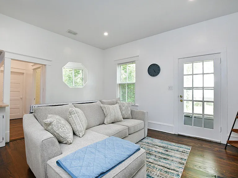 152 Avant St #B — Photo 9