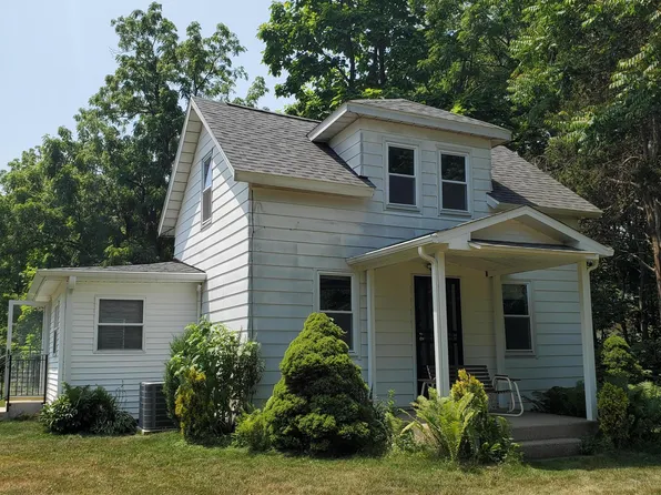 303 Menke Rd, Trail Creek, IN 46360