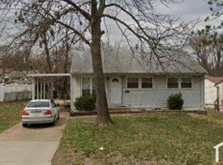345 Cameron Rd, Saint Louis, MO 63137