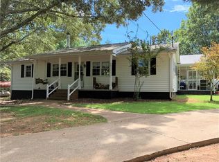 812 Pleasant Hope Rd SE, Silver Creek, GA 30173