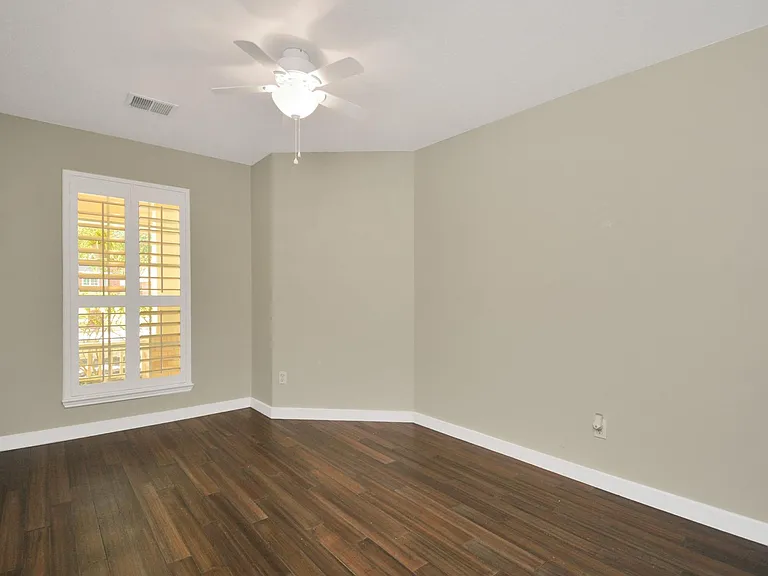 13339 Yaupon Holly Ln — Photo 16