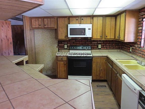 4th image of 962 E 139th St N
