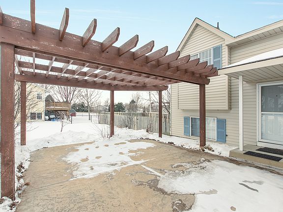5th image of 504 Scott Cir