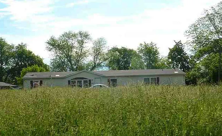 4401 Clinton St photo 1
