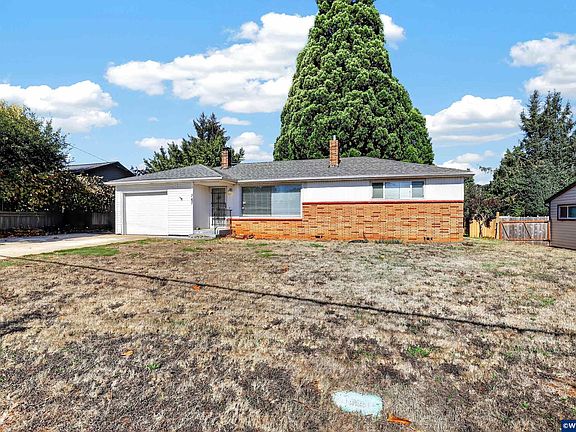 3rd image of 767 Browning Ave S