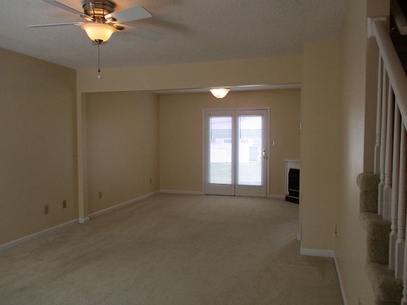 5th image of 1725 W Laveview Dr #62
