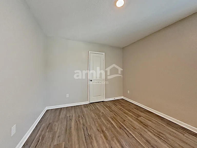 3430 Ridge Hill Pkwy — Photo 20