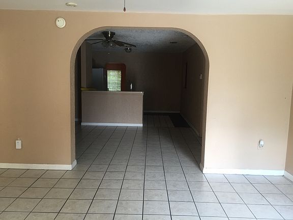 4th image of 7726 Prato Ave