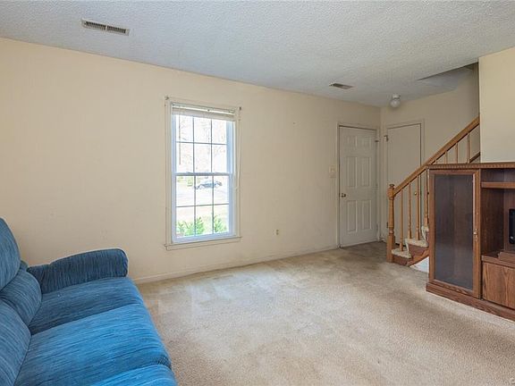 5th image of 3207 Sunset Ave