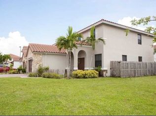 9835 NW 10th St, Miami, FL 33172