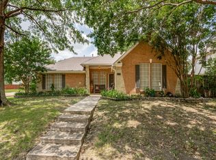 6907 Longmeadow Dr, Sachse, TX 75048