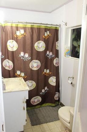 4th image of 3015 Robins St