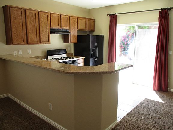 4th image of 7647 Anatolian St