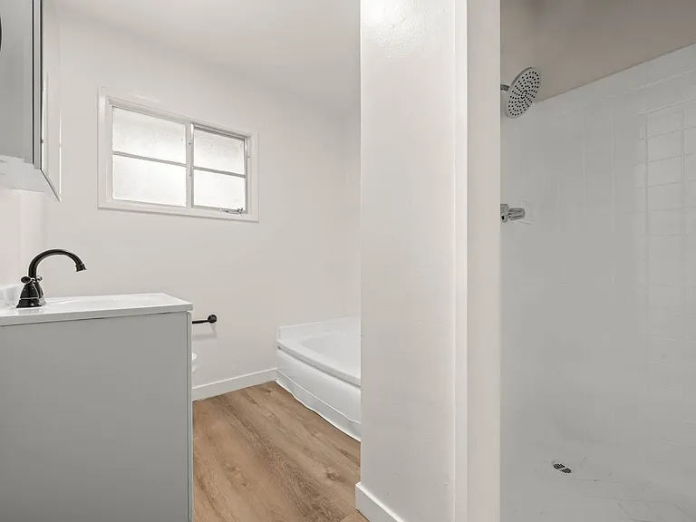 4073 West Blvd — Photo 16