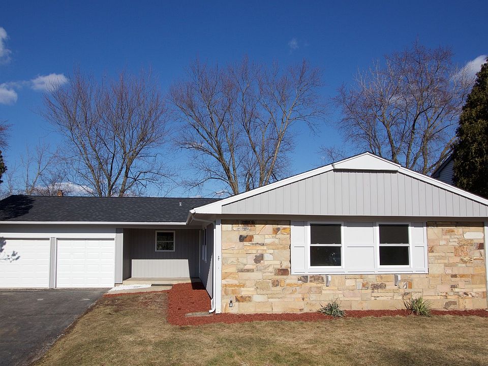 1st image of 460 Castlewood Ln