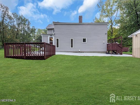 4th image of 13 Smiths Ln