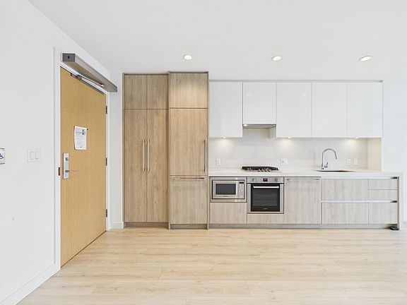5th image of 6080 McKay Ave #1605