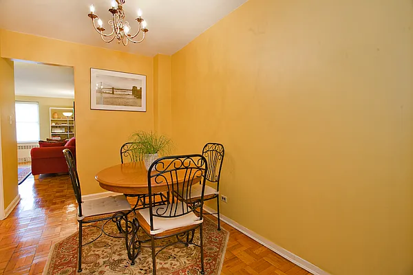 Sold by Avenue Sotheby's International Realty | media 7