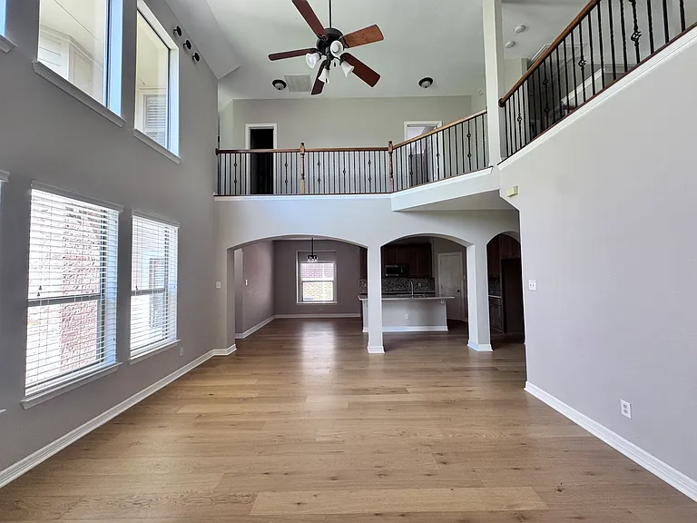 6504 Diamond Dr — Photo 6