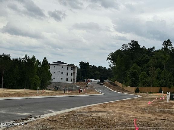 4th image of 520 Trove Ln #202