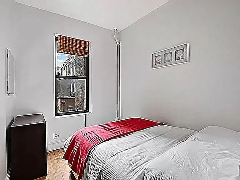 39 Christopher St #5D — Photo 6