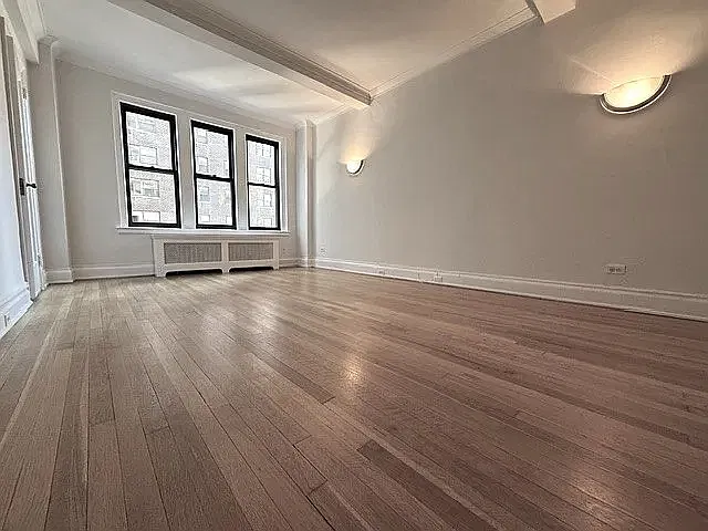 405 East 54th Street — Photo 2
