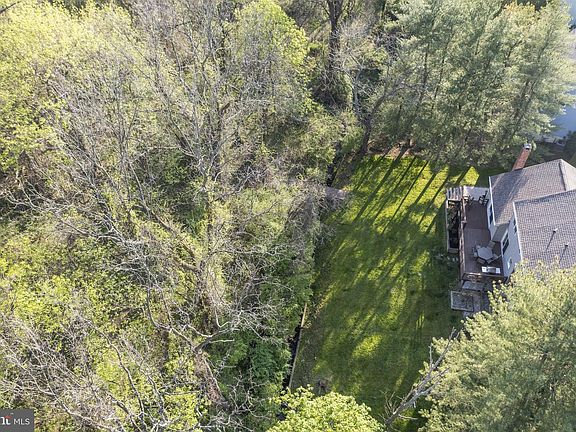5th image of 50 Quail Hollow Dr