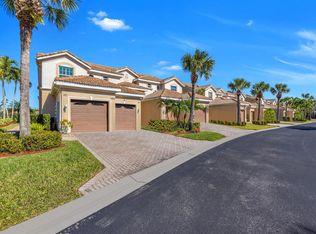6886 Sterling Greens Dr #101, Naples, FL 34104
