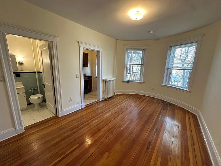 181-183 Winthrop Rd #181-8 — Photo 4