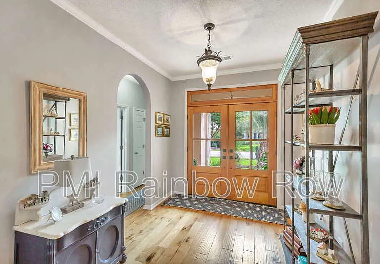 1326 Belhaven Dr — Photo 3