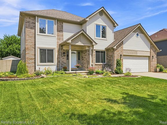 4th image of 12853 Shady Lane Dr